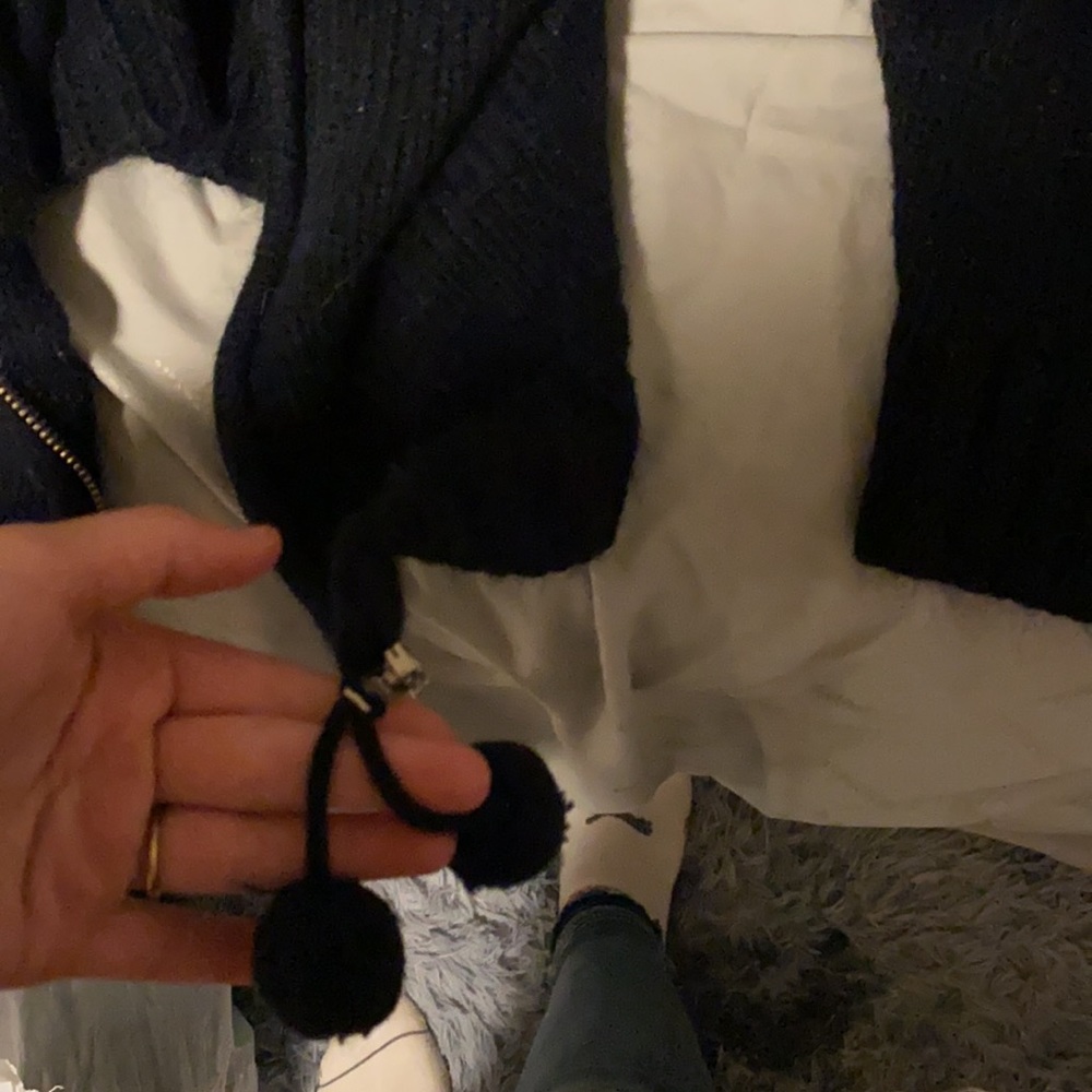 Sweater - Picture 3 of 3